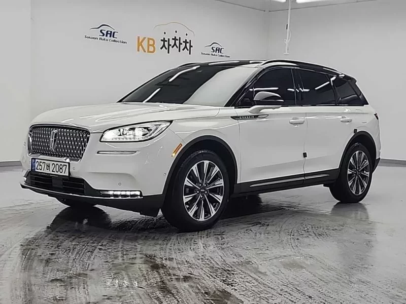 Lincoln Corsair