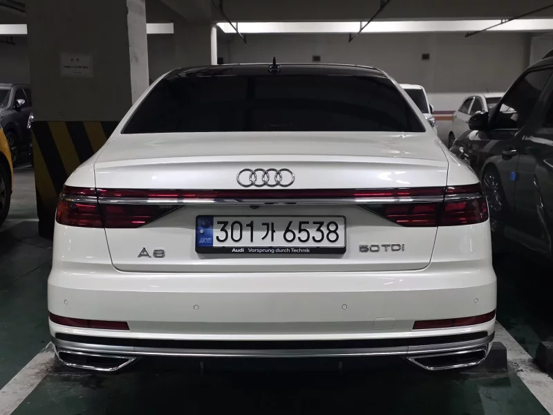 Audi A8