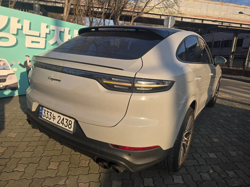 Porsche CAYENNE
