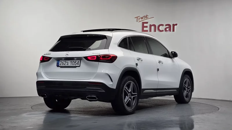 Mercedes-Benz GLA-Class