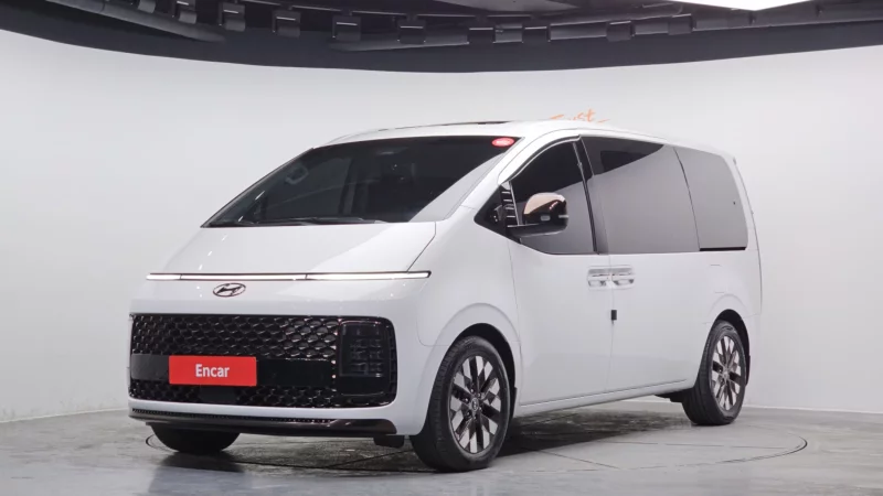 Hyundai Staria