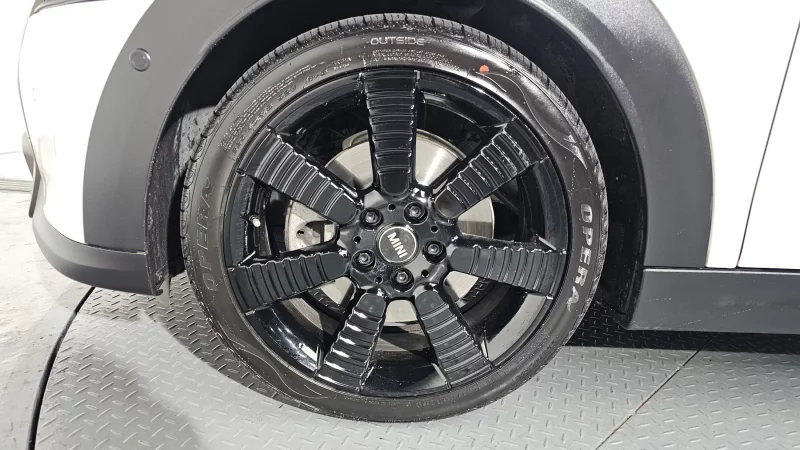 MINI Cooper Convertible