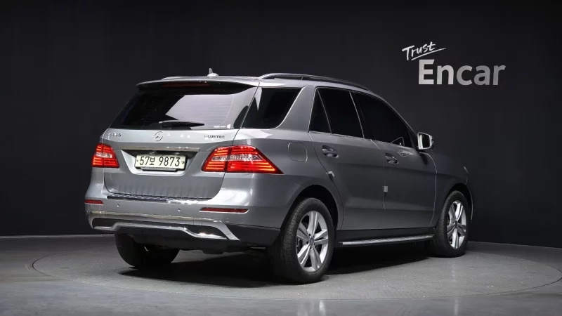 Mercedes-Benz M-class