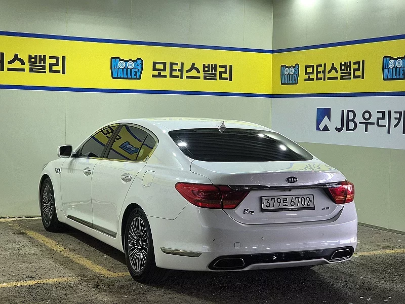 Kia K9