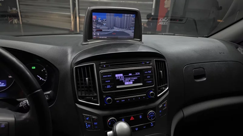 Hyundai Grand Starex