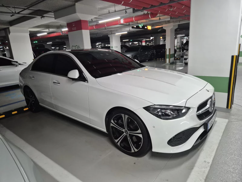 Mercedes-Benz C-Class