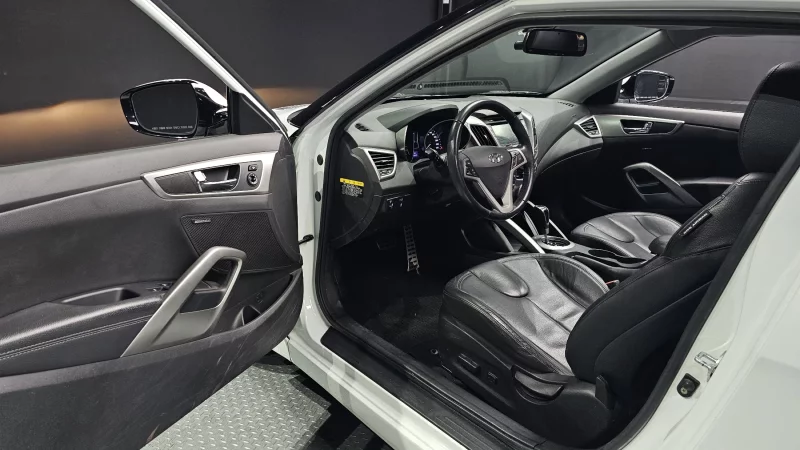 Hyundai Veloster