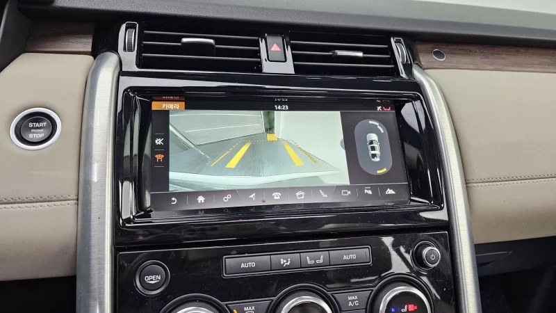 Land Rover DISCOVERY