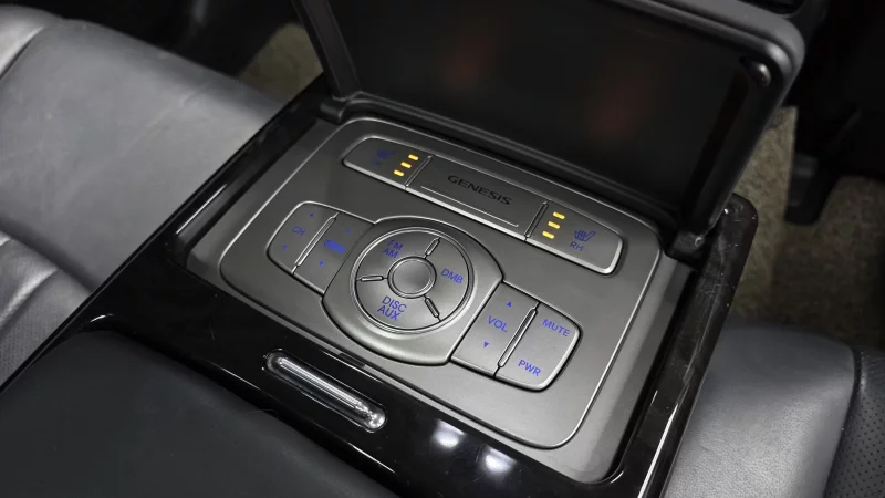 Hyundai Genesis
