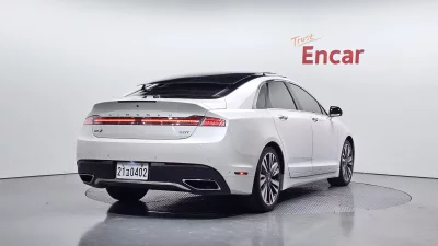 Lincoln MKZ
