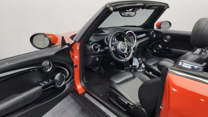 MINI Cooper Convertible