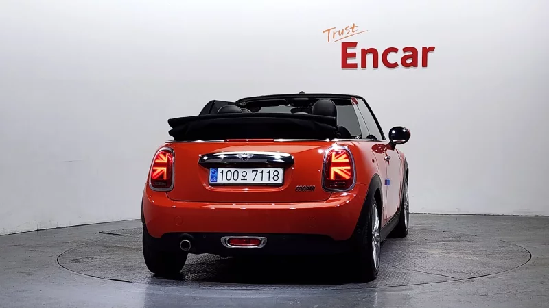 MINI Cooper Convertible