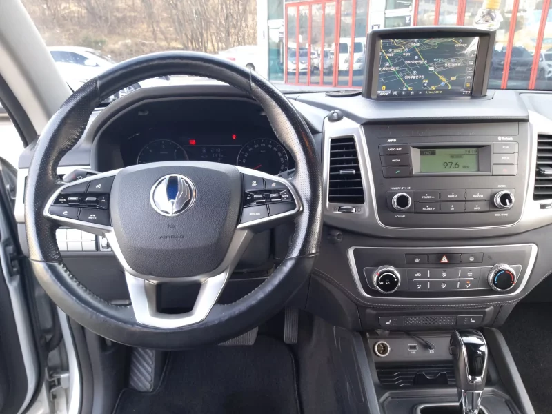 SsangYong Rexton Sports