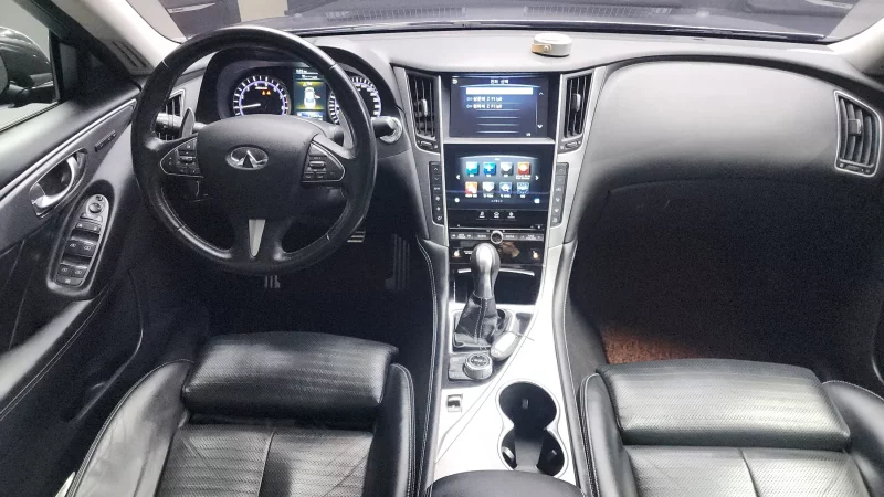 Infiniti Q50