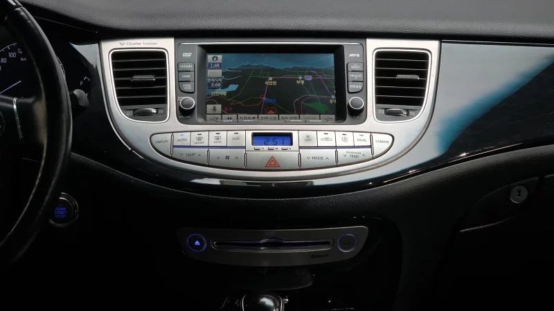 Hyundai Genesis