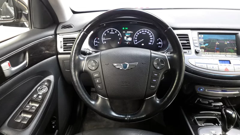 Hyundai Genesis