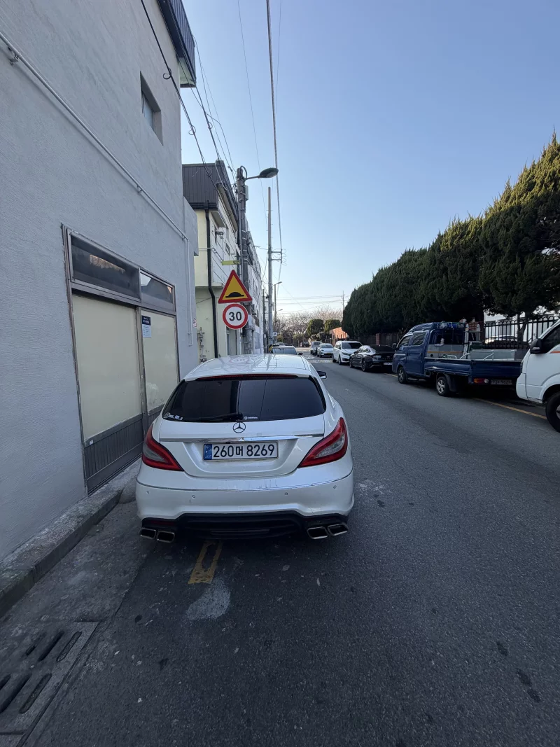 Mercedes-Benz CLS-Class