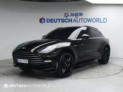 Aston Martin DBX