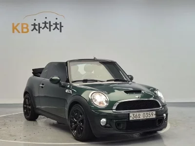MINI Cooper Convertible