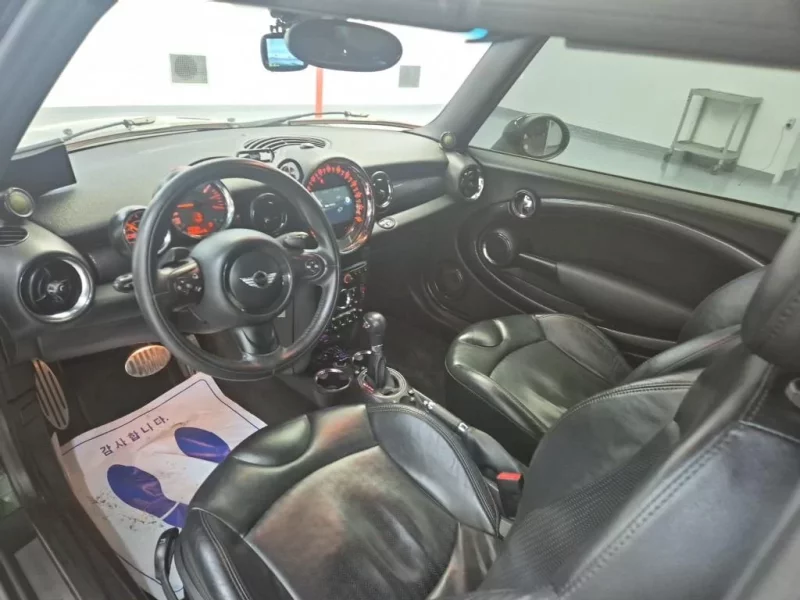 MINI Cooper Convertible