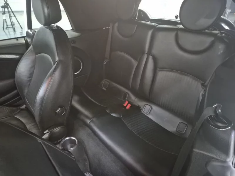 MINI Cooper Convertible