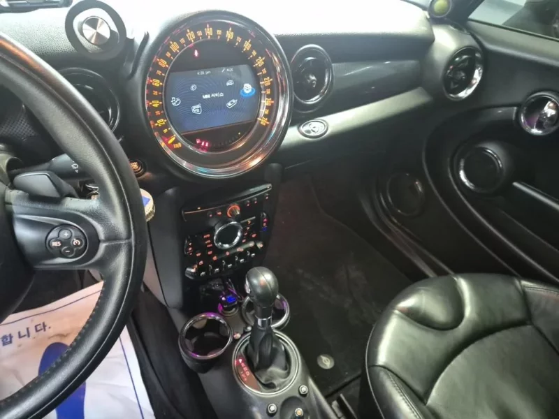 MINI Cooper Convertible