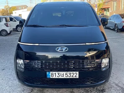 Hyundai Staria