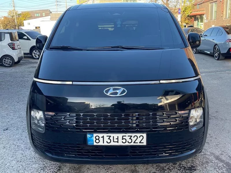 Hyundai Staria