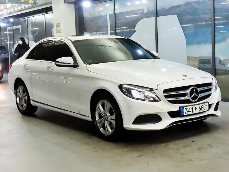 Mercedes-Benz C-Class