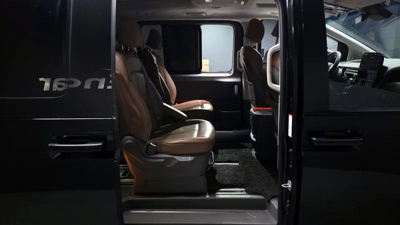 Hyundai Staria