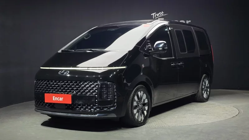 Hyundai Staria