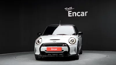 MINI Cooper Convertible