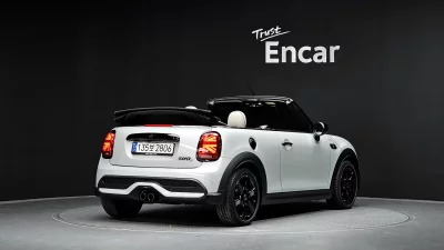 MINI Cooper Convertible