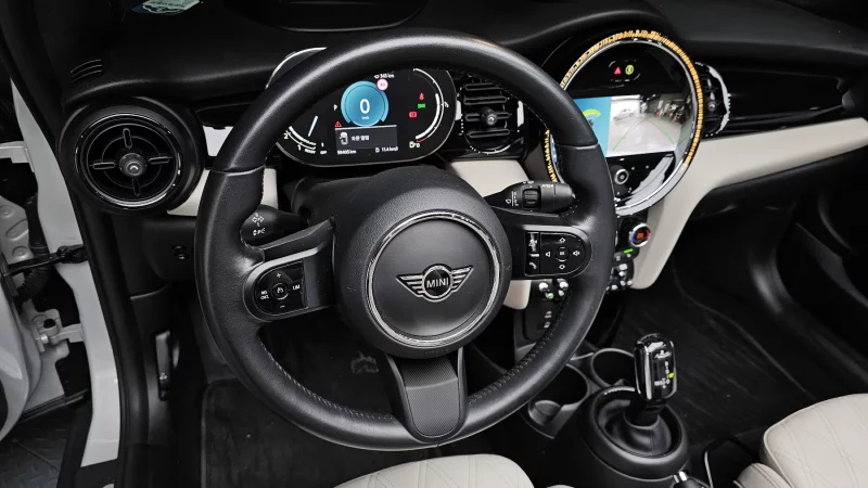 MINI Cooper Convertible