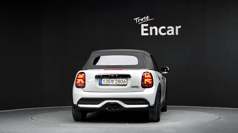 MINI Cooper Convertible