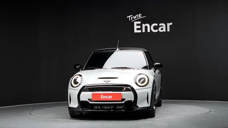 MINI Cooper Convertible