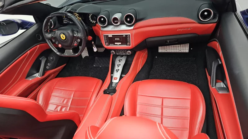Ferrari CALIFORNIA