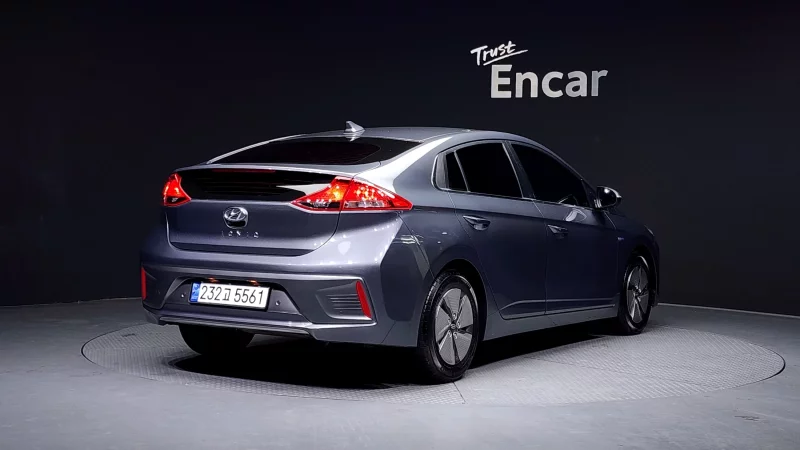 Hyundai Ioniq