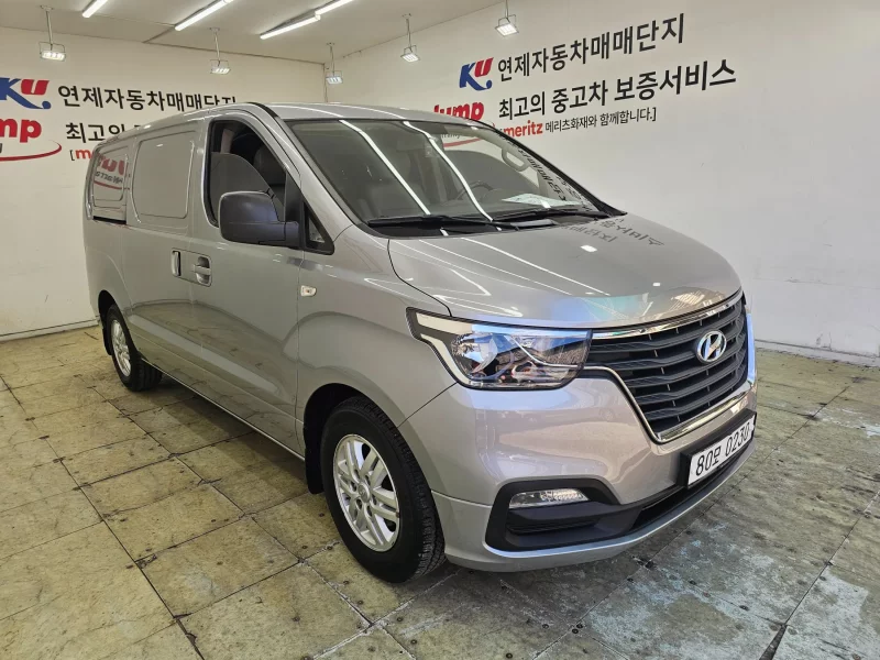 Hyundai Grand Starex