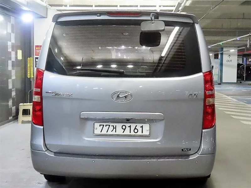 Hyundai Starex