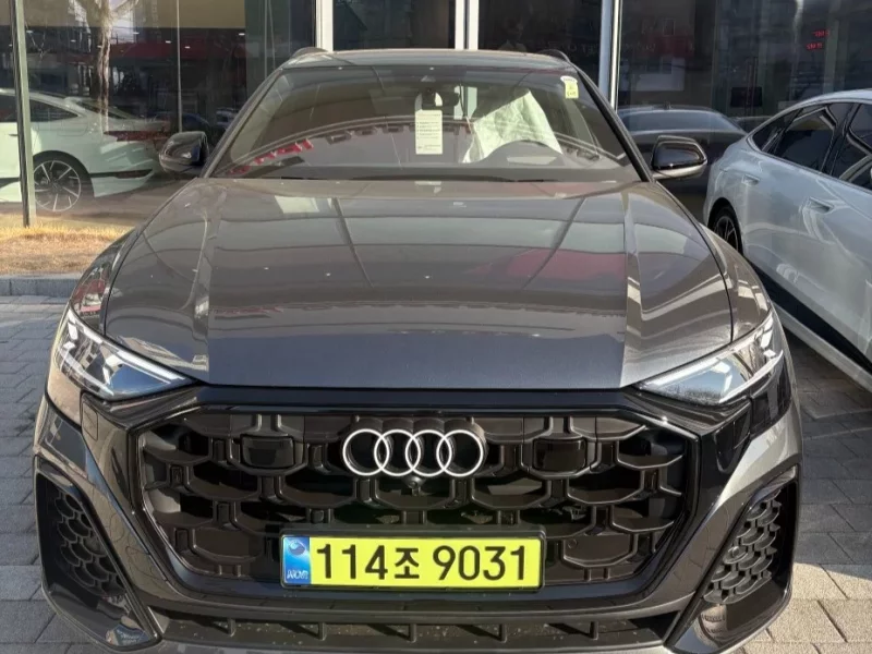 Audi Q8