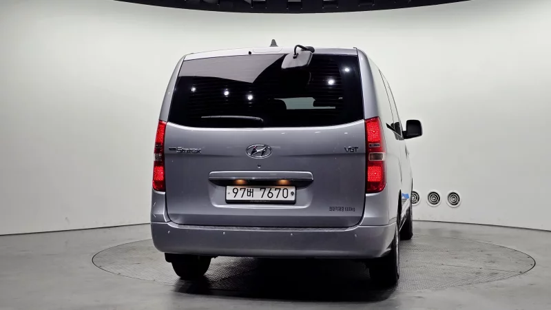 Hyundai Grand Starex