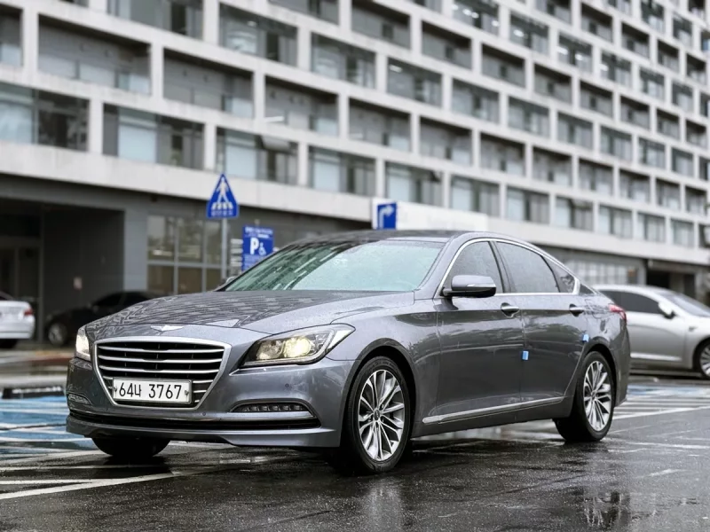 Hyundai Genesis