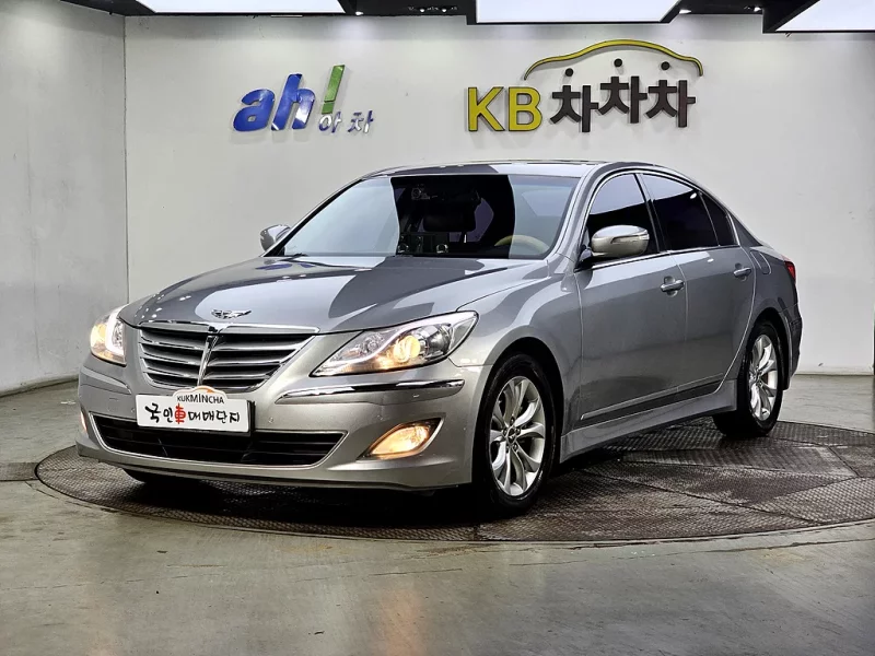 Hyundai Genesis