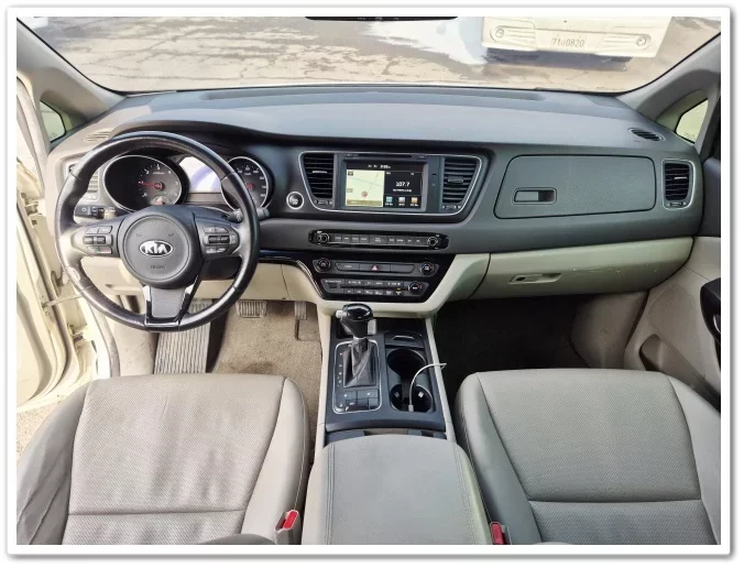 Kia Carnival
