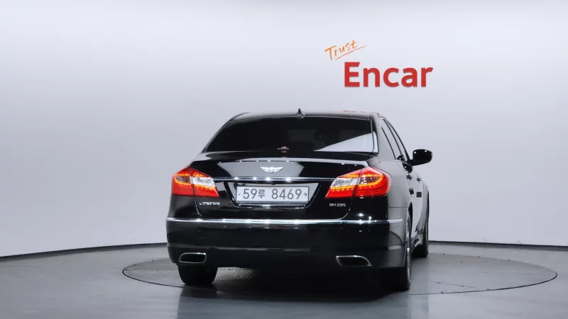 Hyundai Genesis