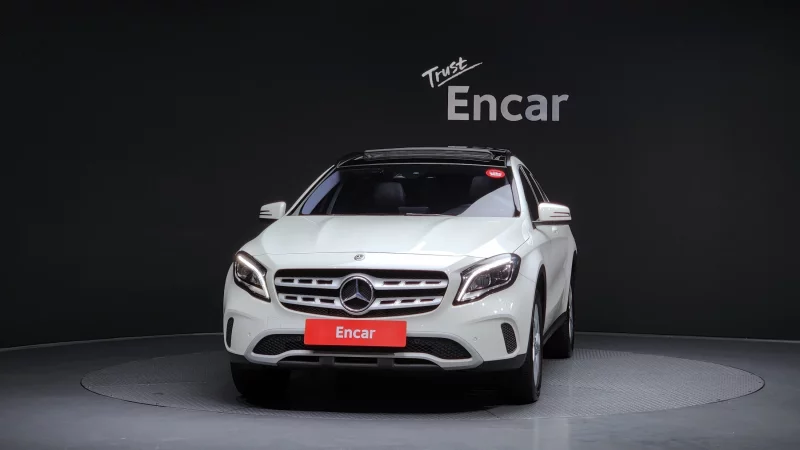 Mercedes-Benz GLA-Class