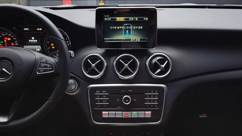 Mercedes-Benz GLA-Class