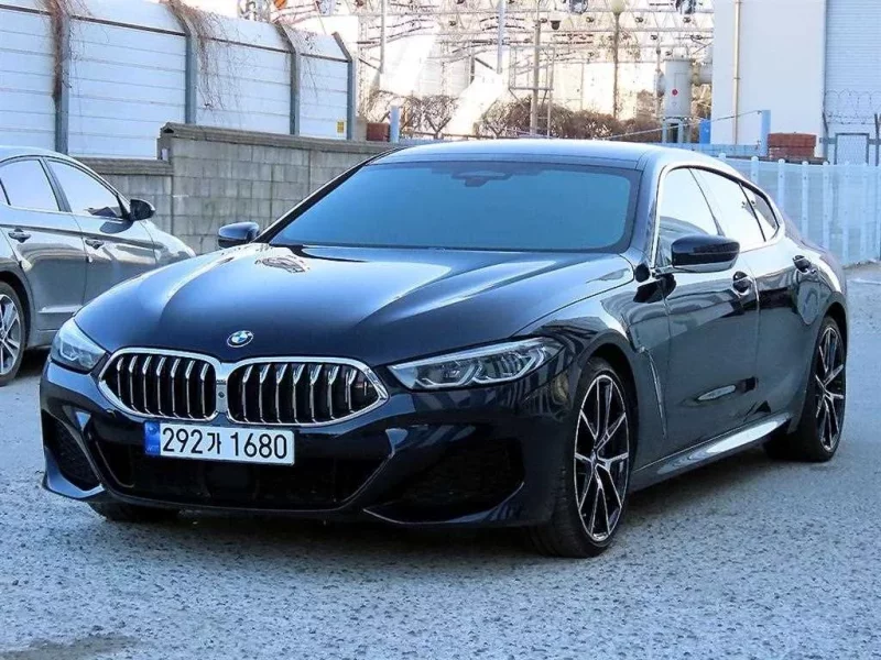 BMW 8-Series