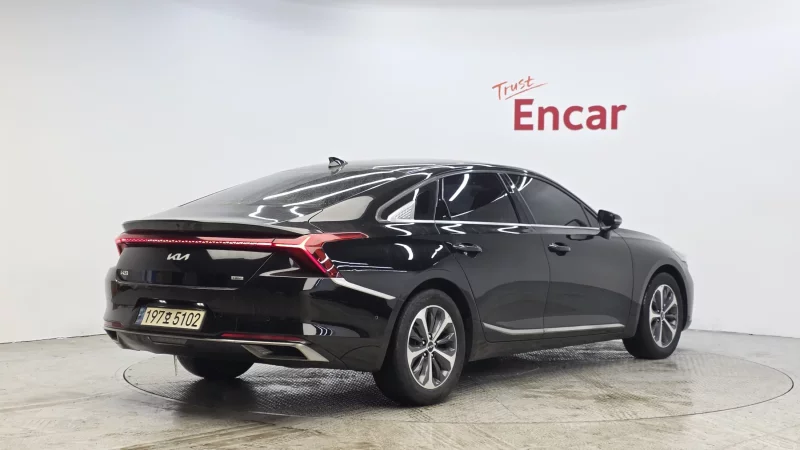 Kia K8